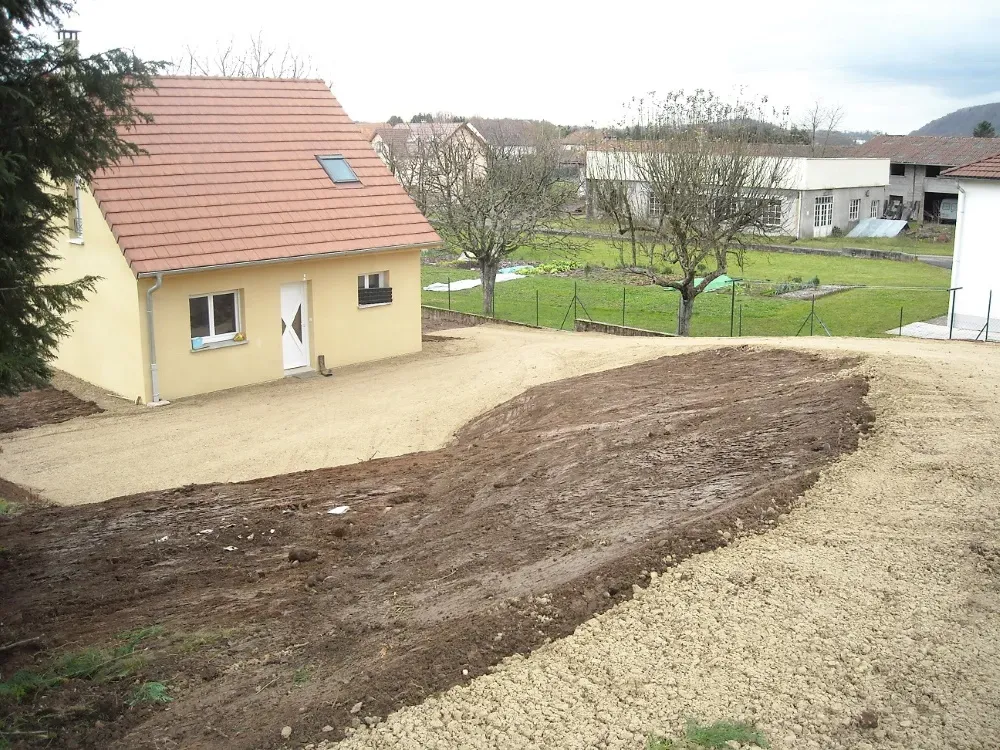 Travaux de terrassement près de Écromagny